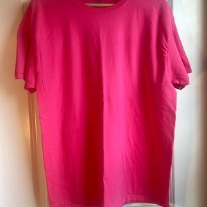 Pink tee